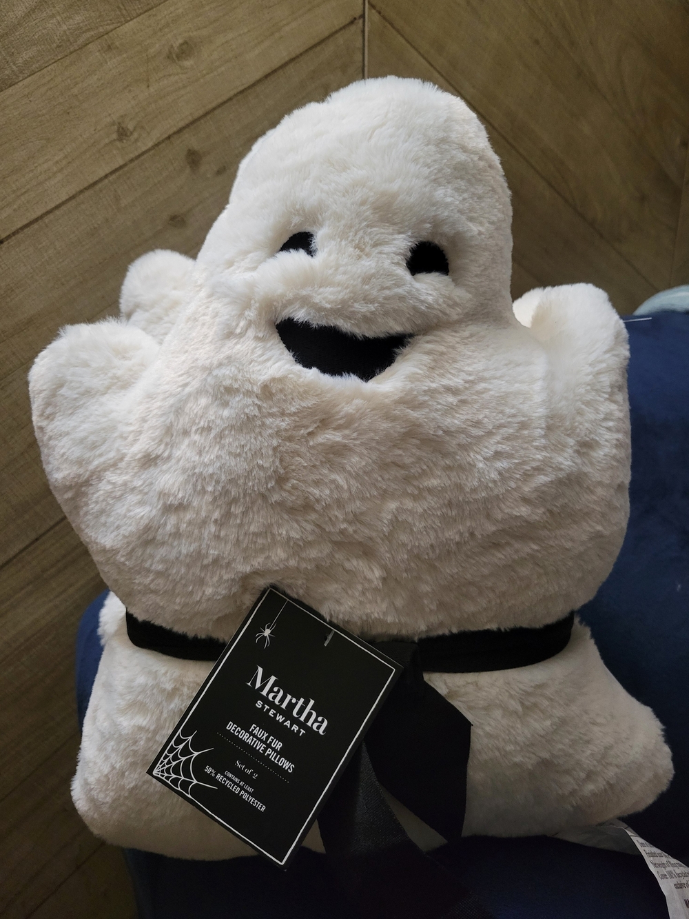 NWT Martha Stewart Faux Fur Ghost Decorative Pillow Set
